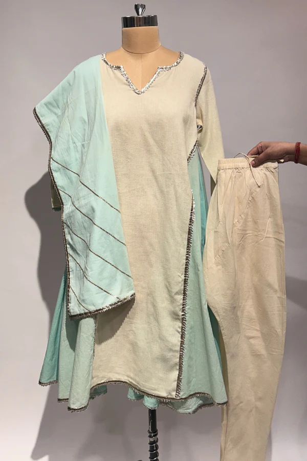 Abu Jani Sandeep Khosla Kurta Set