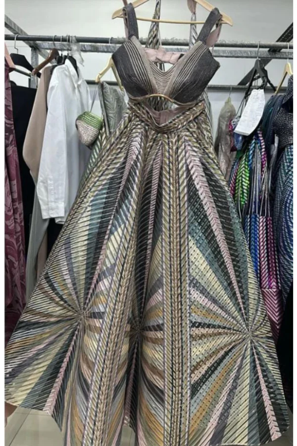 Amit aggarwal gown - Image 2