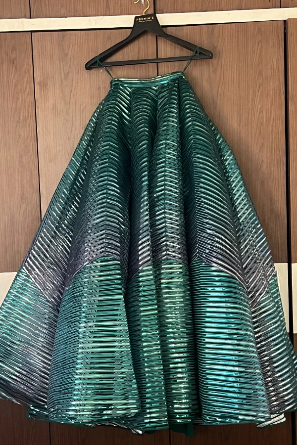 Amit aggarwal green lehenga set - Image 4