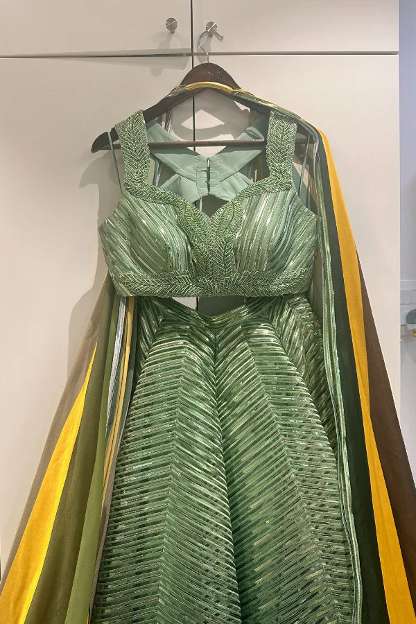 Amit Aggarwal Green metallic ombre shaded lehenga set - Image 3