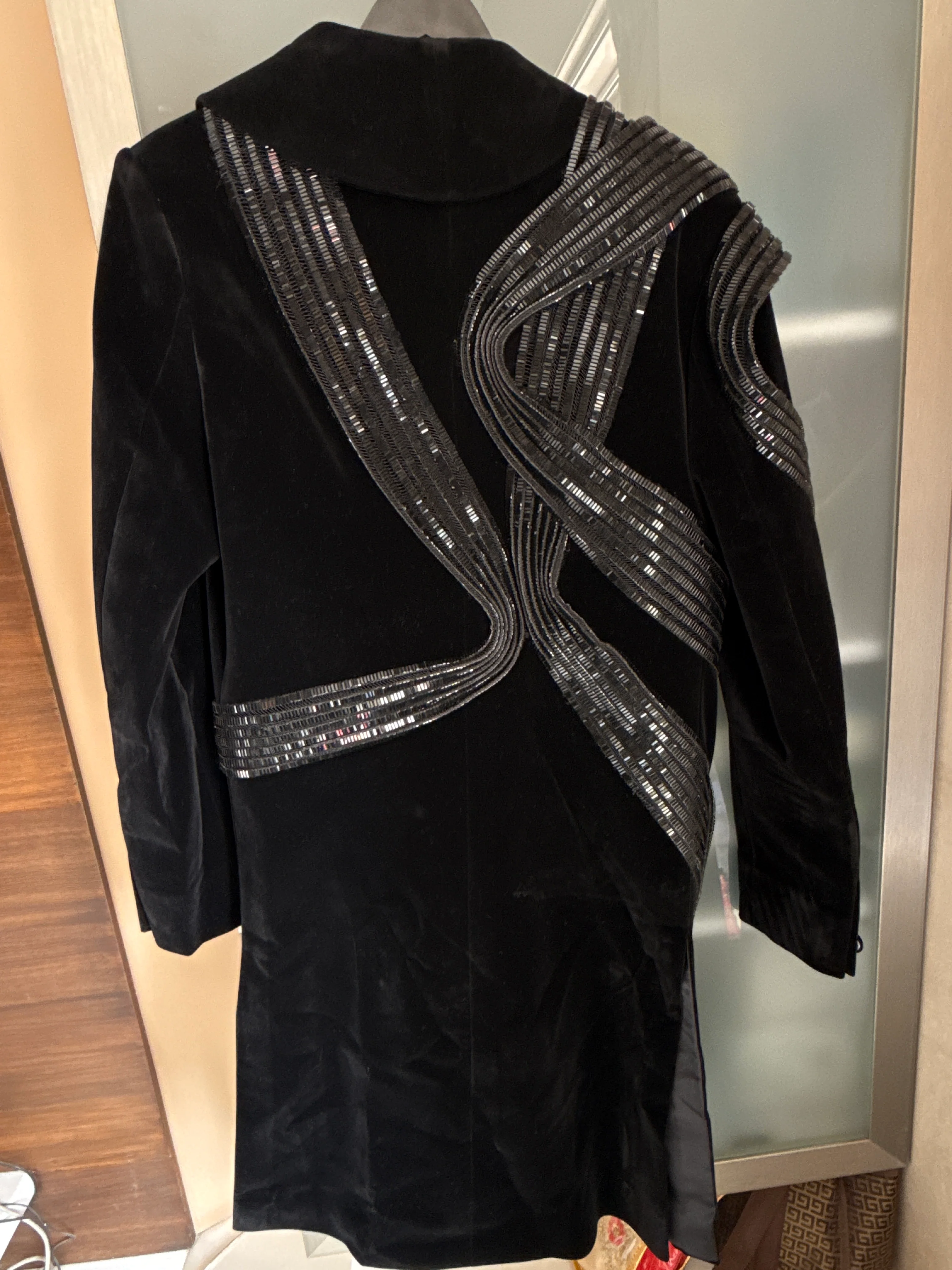 Amit Aggarwal Sculpted Velvet Embellished Jacket - Image 4