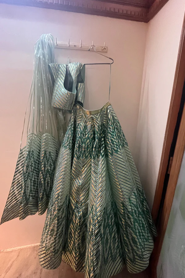 AMIT AGGARWAl Structured Blouse With Lehenga & Drape - Image 3