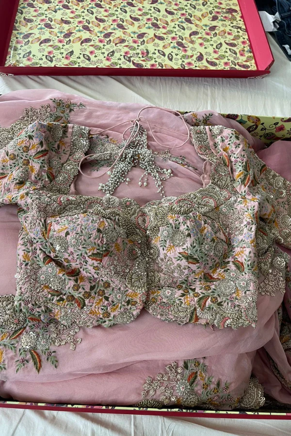 Anamika Khanna Pink embroidered lehenga - Image 4