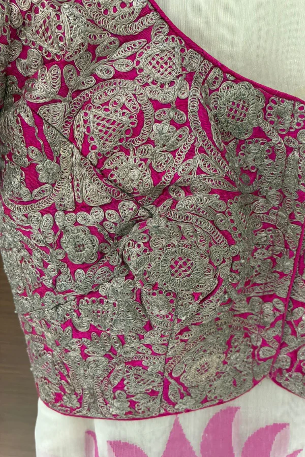 Anamika Khanna Saree Set - Image 4