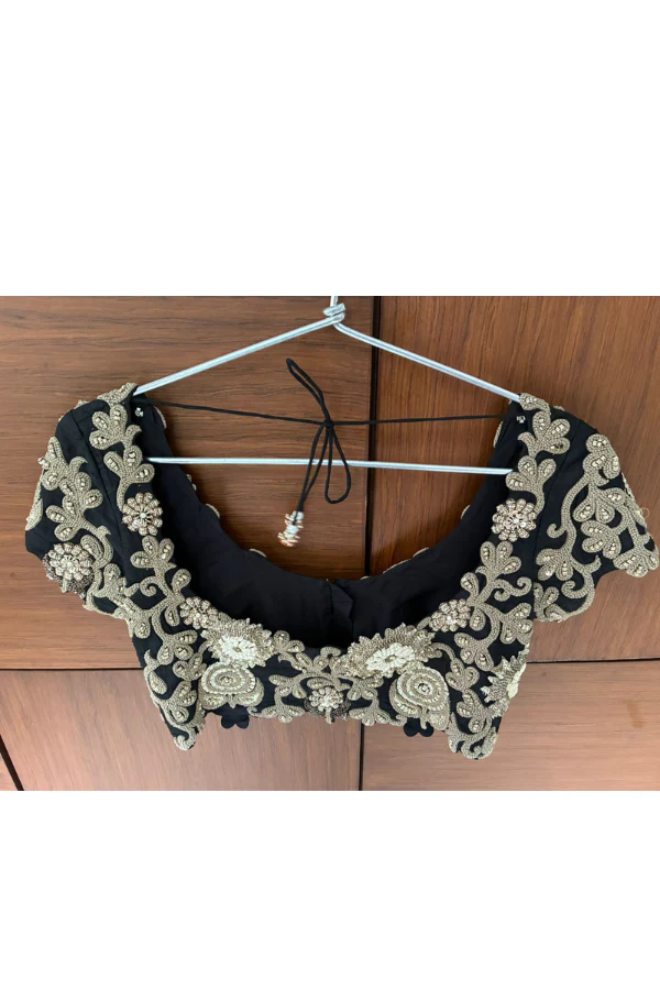 Anamika Khanna Saree Set - Image 4