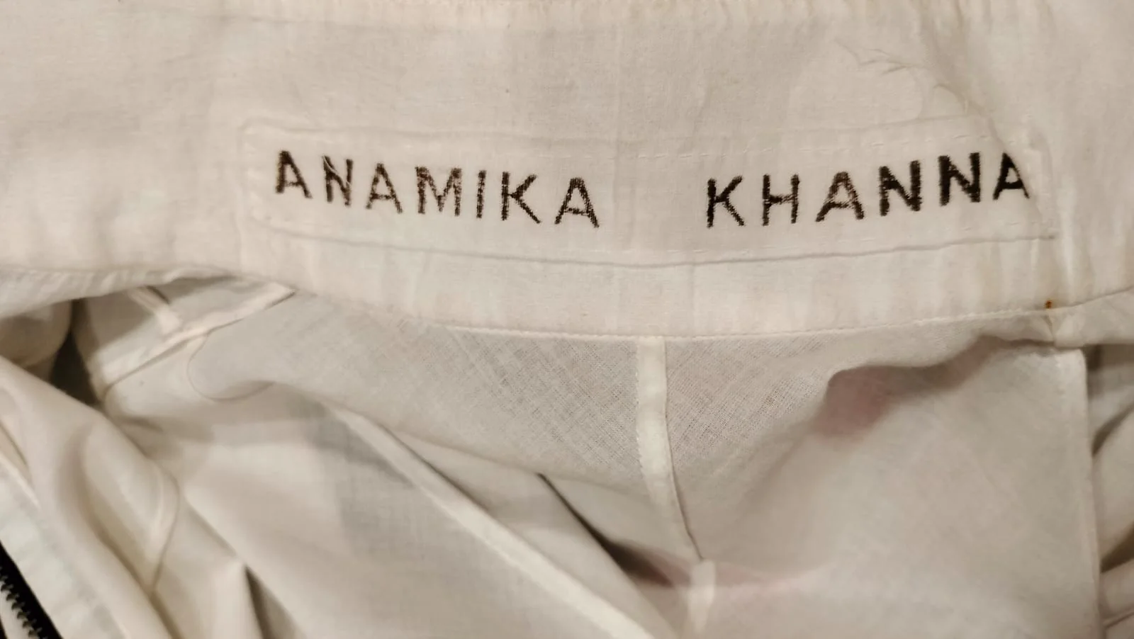 Anamika Khanna White Kurta - Image 4