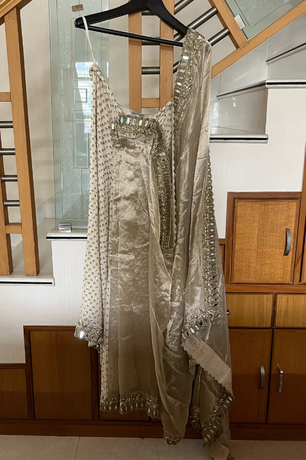 Arpita Mehta Gold Hand Embroidered Pre-draped Saree And Blouse Set - Image 4