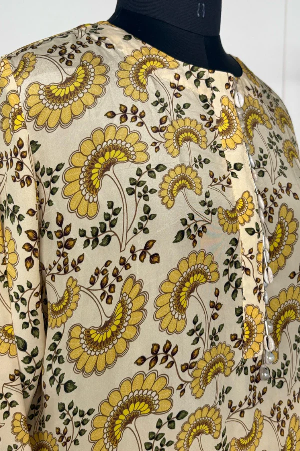 Arpita Mehta Kurta Set - Image 3