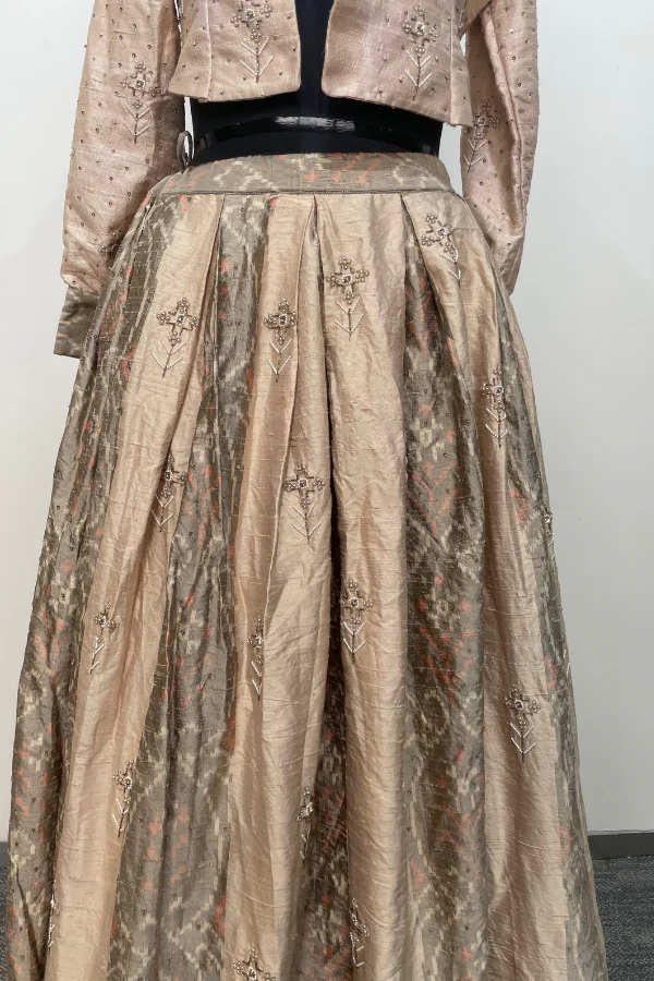 Beige lehenga set - Image 3