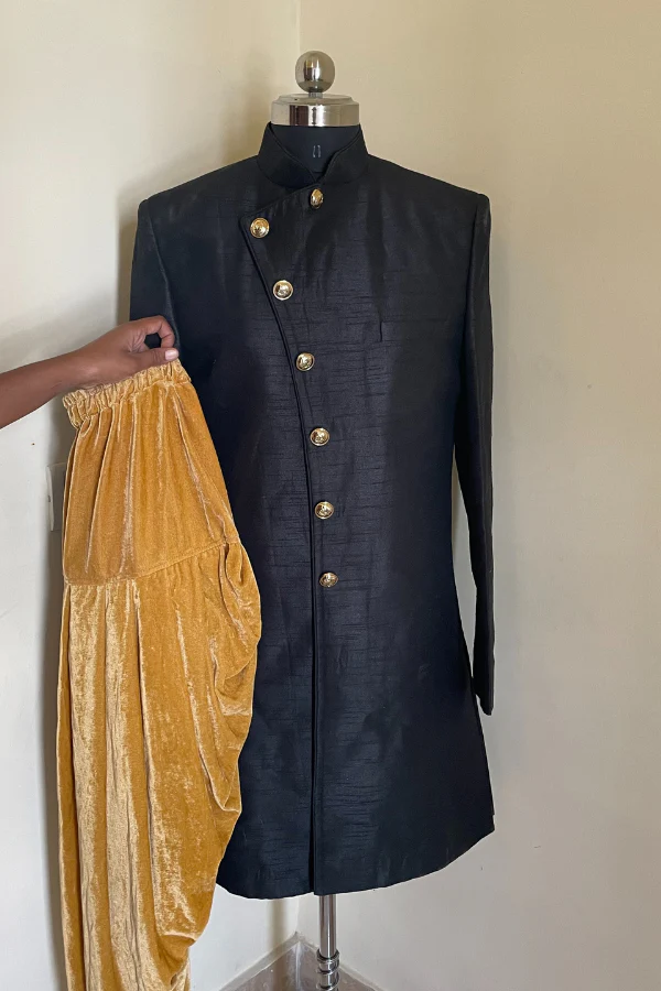black achkan with gold buttons - Image 2