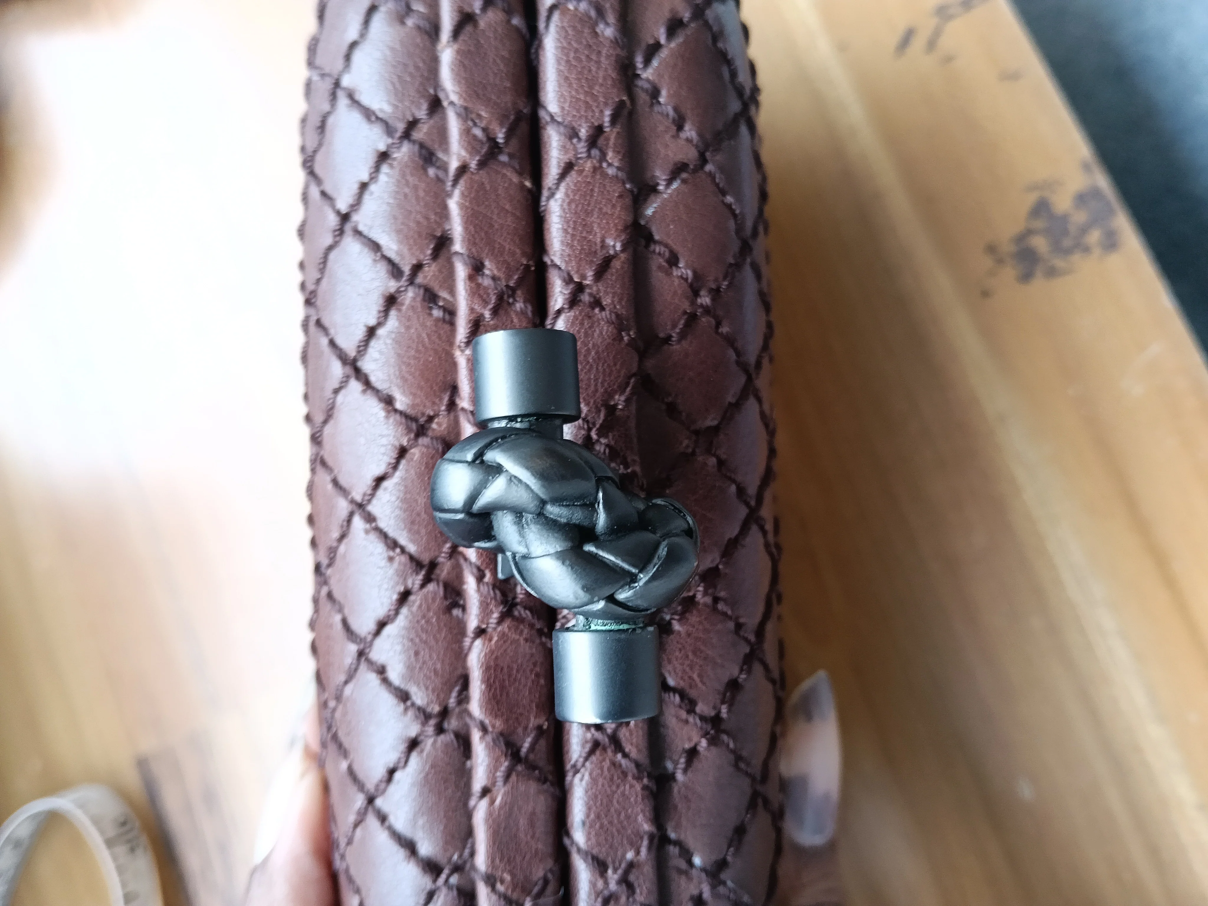 Bottega Veneta Intrecciato Knot Clutch - Image 6