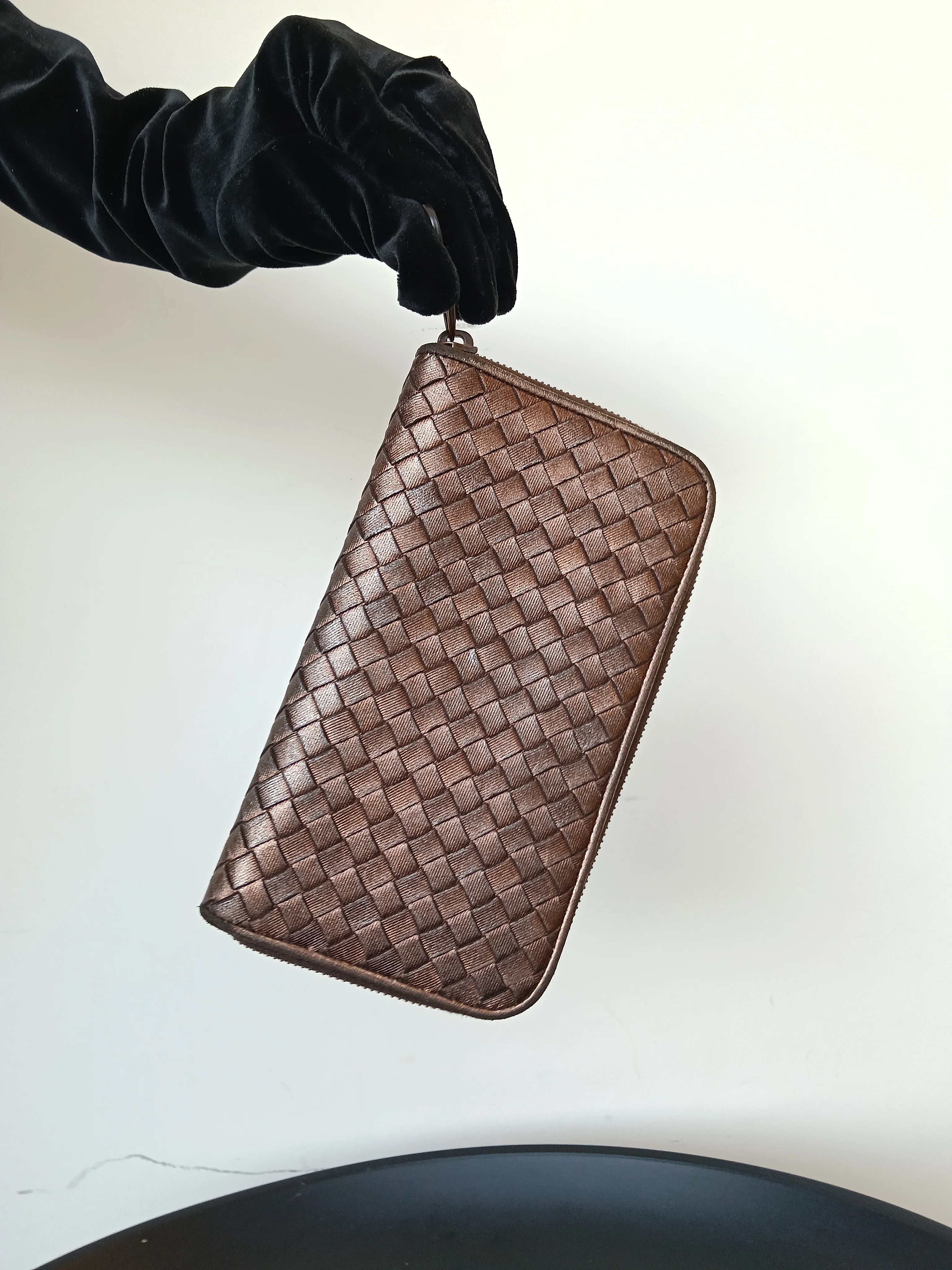 Bottega Veneta Intrecciato Zip Around Wallet - Image 4