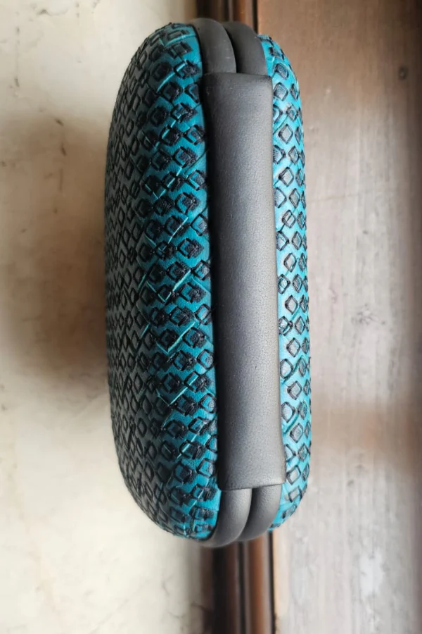 Bottega Veneta Knot Clutch - Image 7