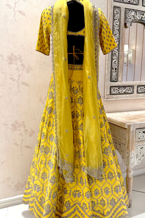 Breeze Sarna Lehenga set - Image 2
