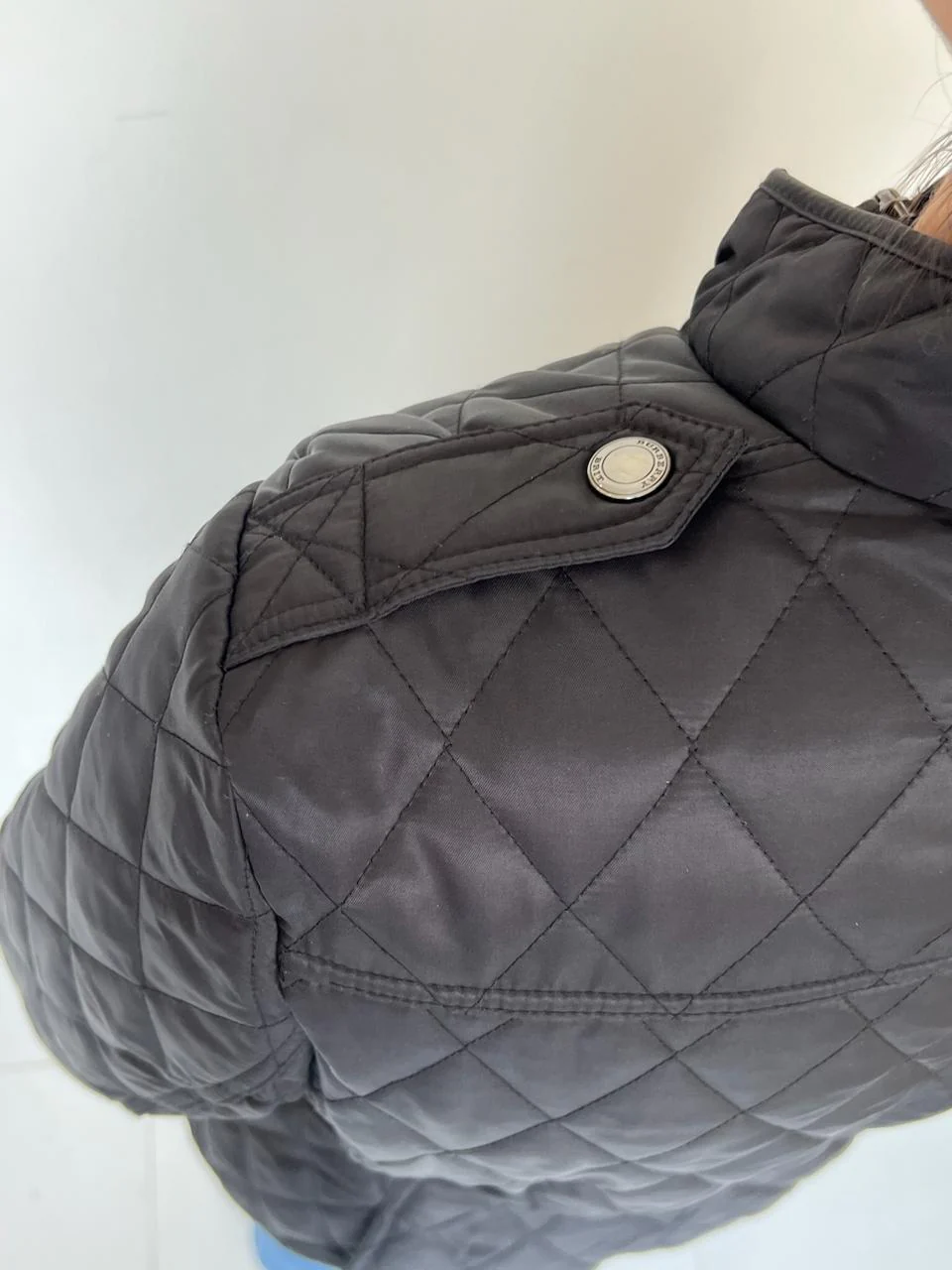 Burberry Brit Quilted Women's Jacket - Image 5