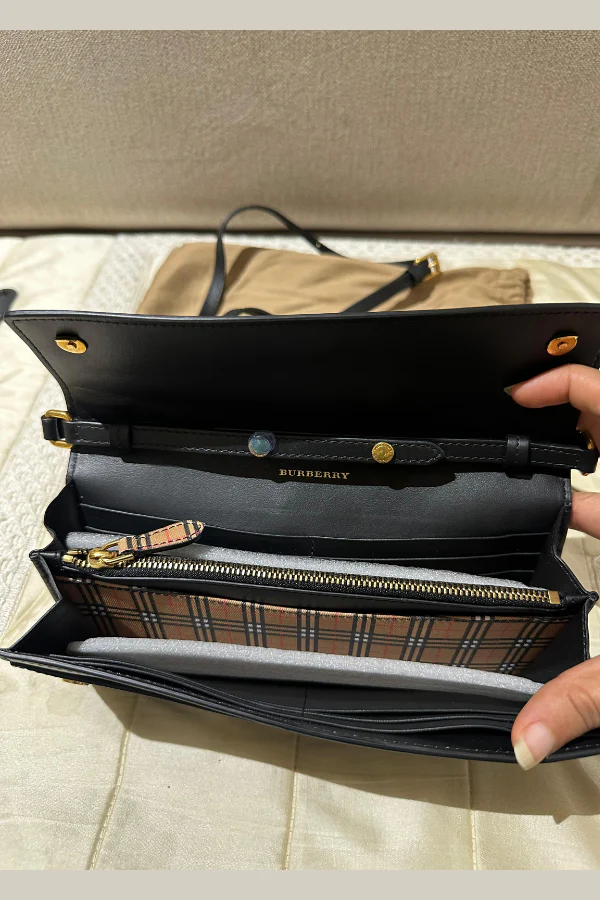 Burberry Henley Wallet on Chain Leather with Vintage Check Canvas - Image 5