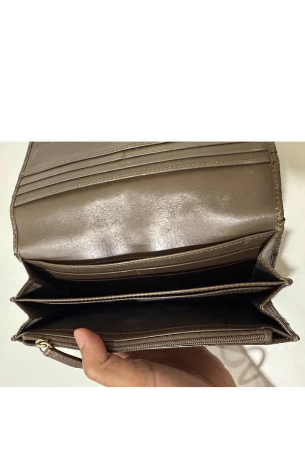 Burberry Leather Bifold Wallet - Image 5