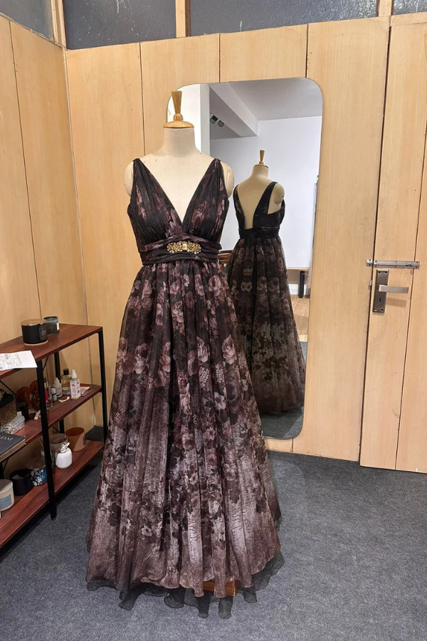 Cedar & Pine Floral and text print organza gown - Image 2