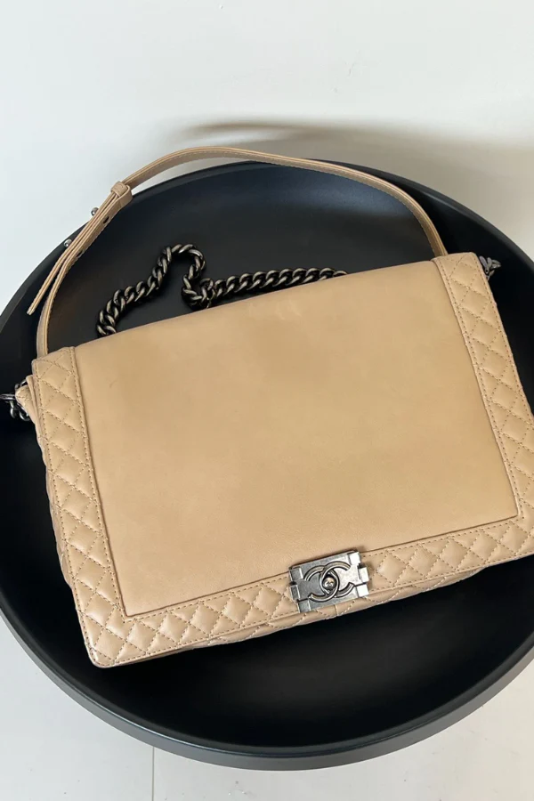 Chanel Reverso Boy Bag - Image 3