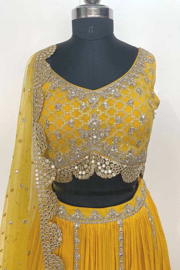 Yellow lehenga set - Image 3