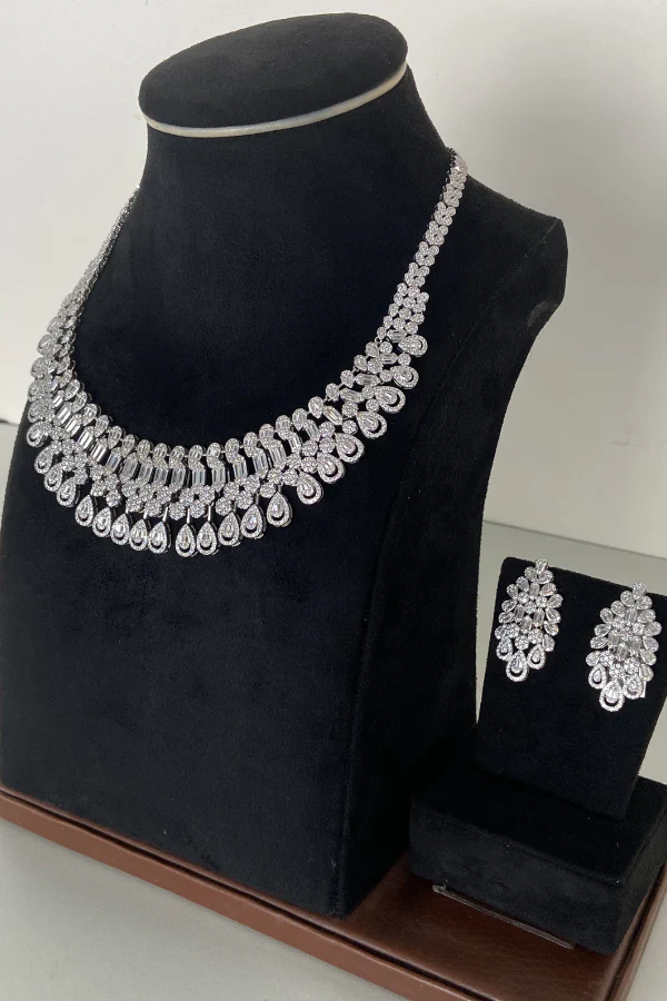 Crystal Neckalce set - Image 2