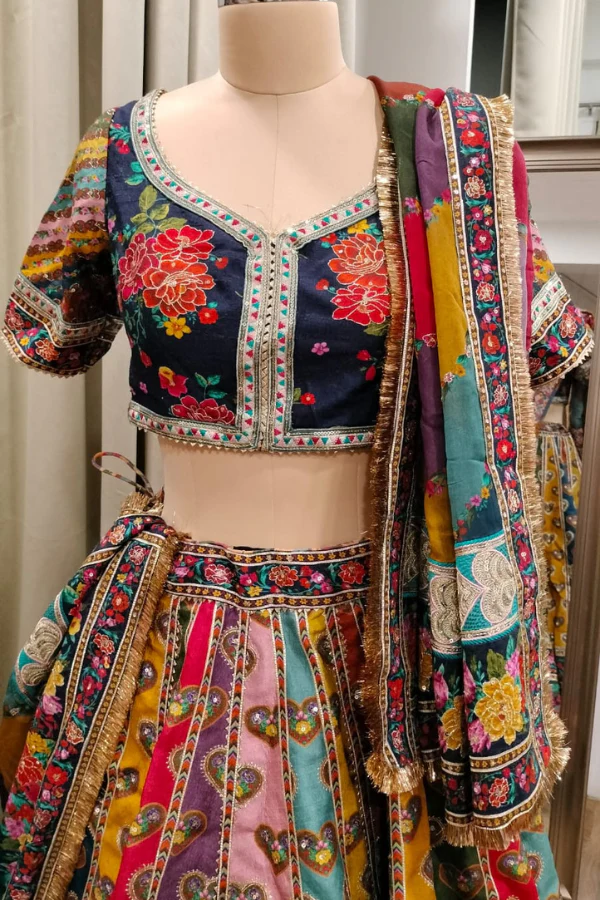Dil Rangrez Jiya Lehenga Set - Image 4