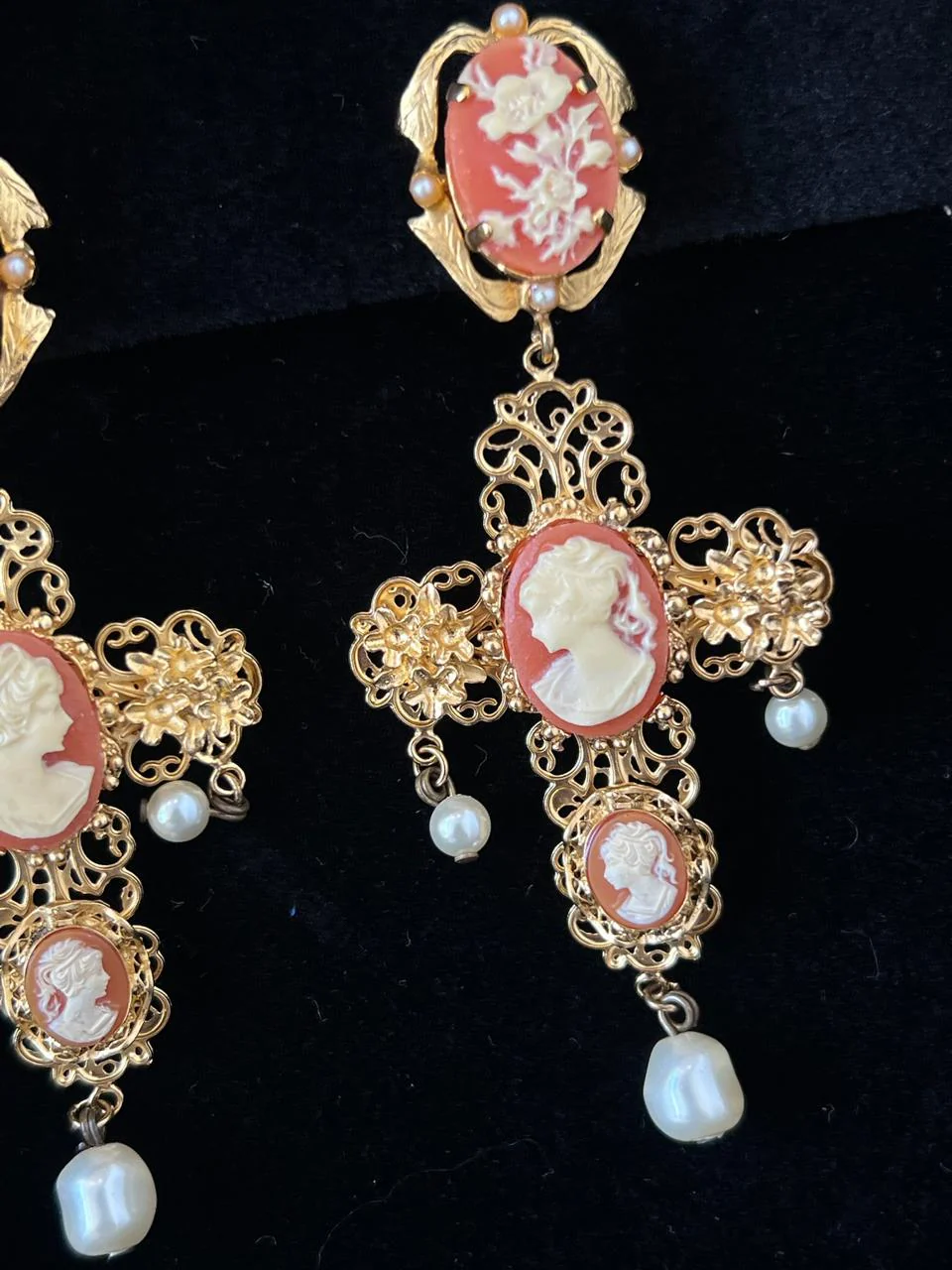 Dolce & Gabbana Earrings - Image 9