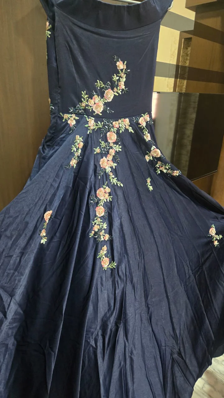 Dolly J Midnight Floral Embroidered Gown - Image 5