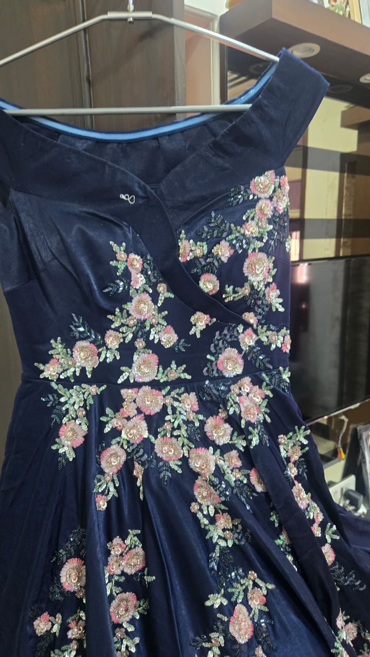 Dolly J Midnight Floral Embroidered Gown - Image 6