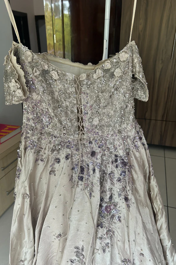 Dolly J Off-white embellished gown - Image 5