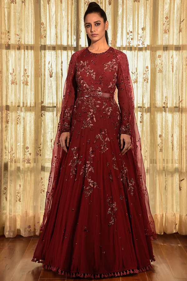 Dolly J Suit Set With Cape