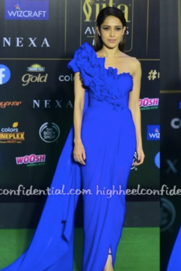 Draped ruffle gown with pallu - Image 2