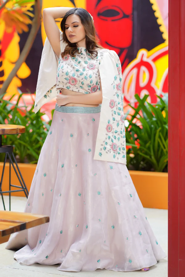 Embellished lehenga set with split sleeves - Image 3