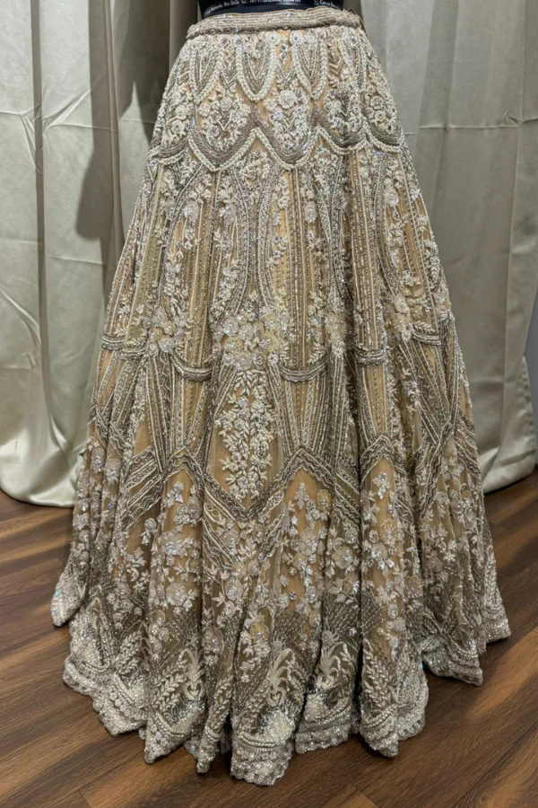 Seema Gujral Embroidered heavy lehenga set - Image 5