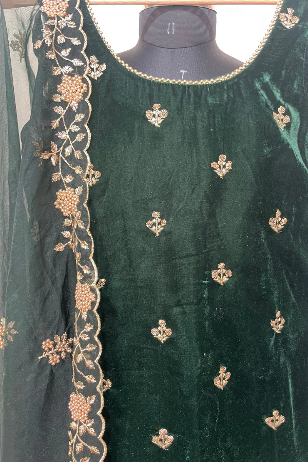 Emerald green velvet sharara set - Image 3