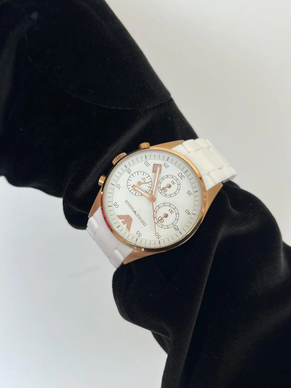 Emporio Armani Chronograph Women's Watch - Image 4