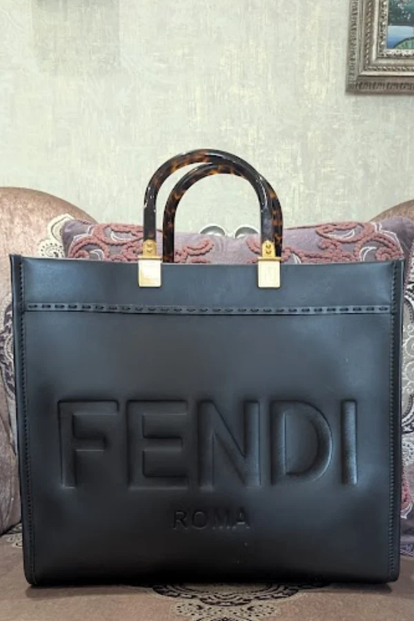 Fendi Sunshine Black leather shopper tote - Image 3