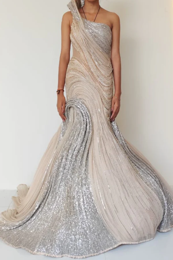 Gaurav Gupta Gown - Image 4