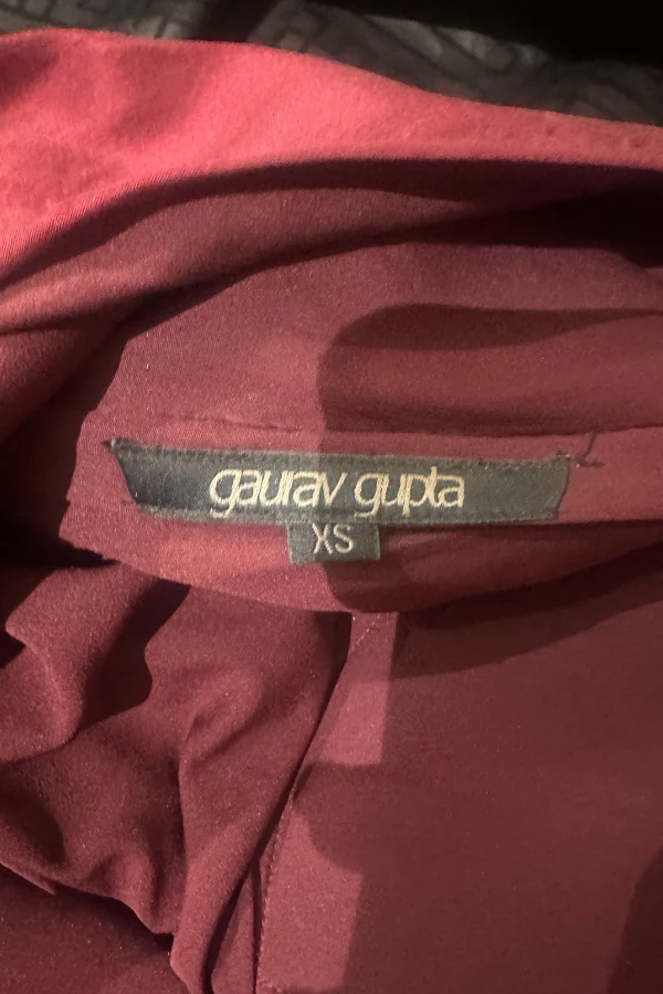 Gaurav gupta Maroon sculpted gown - Image 4