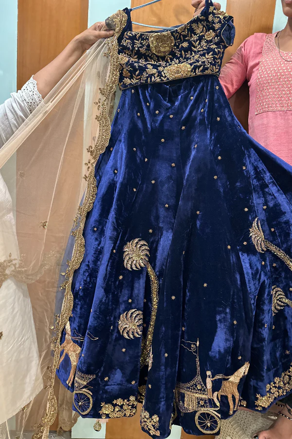 Gazal Gupta blue velvet lehenga - Image 6