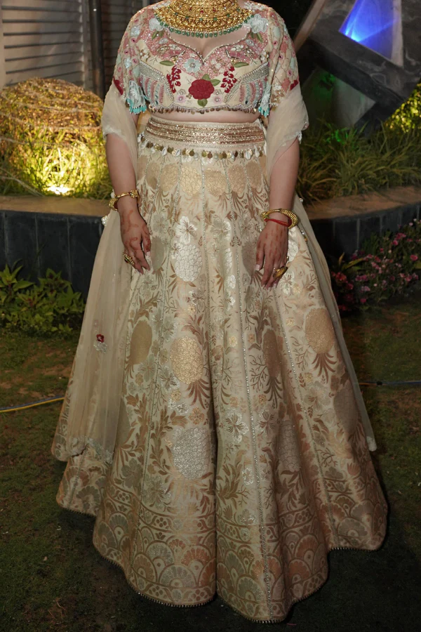 Gazal Gupta ivory banarasi lehenga - Image 3