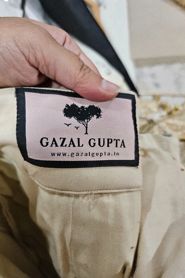 Gazal Gupta ivory banarasi lehenga - Image 8
