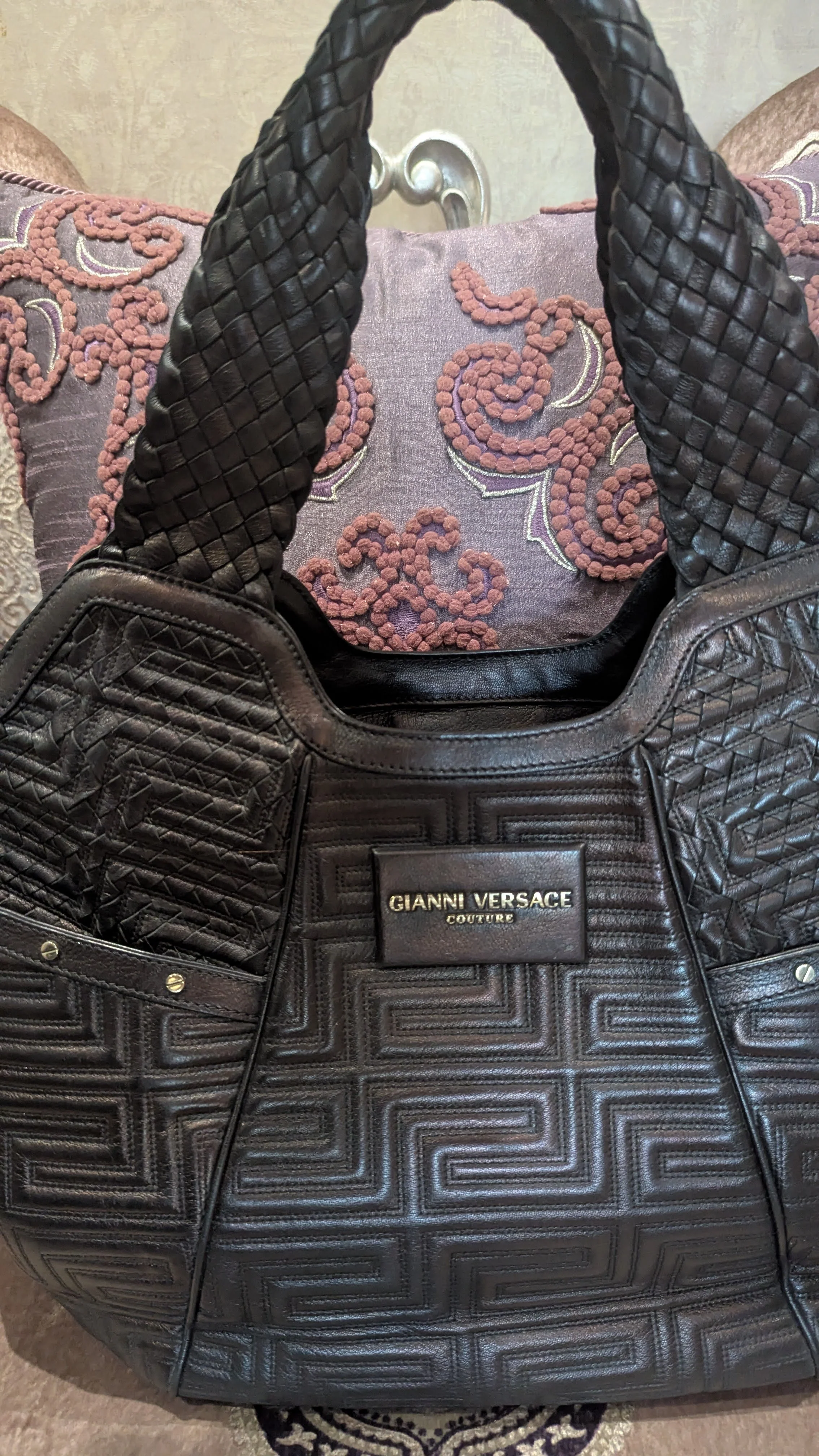 Gianni Versace Classic Hobo - Image 5