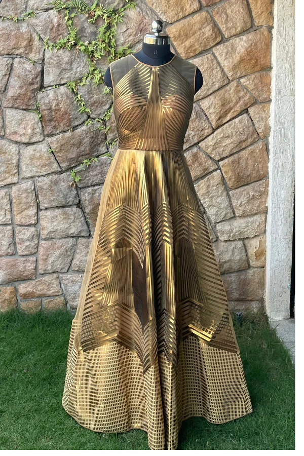 GOLD GOWN
