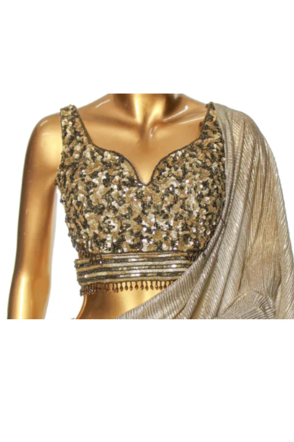 Golden pre stitched saree - Image 4