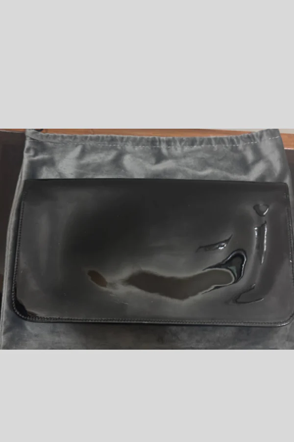 Gucci Black Patent Leather Horsebit Clutch - Image 5