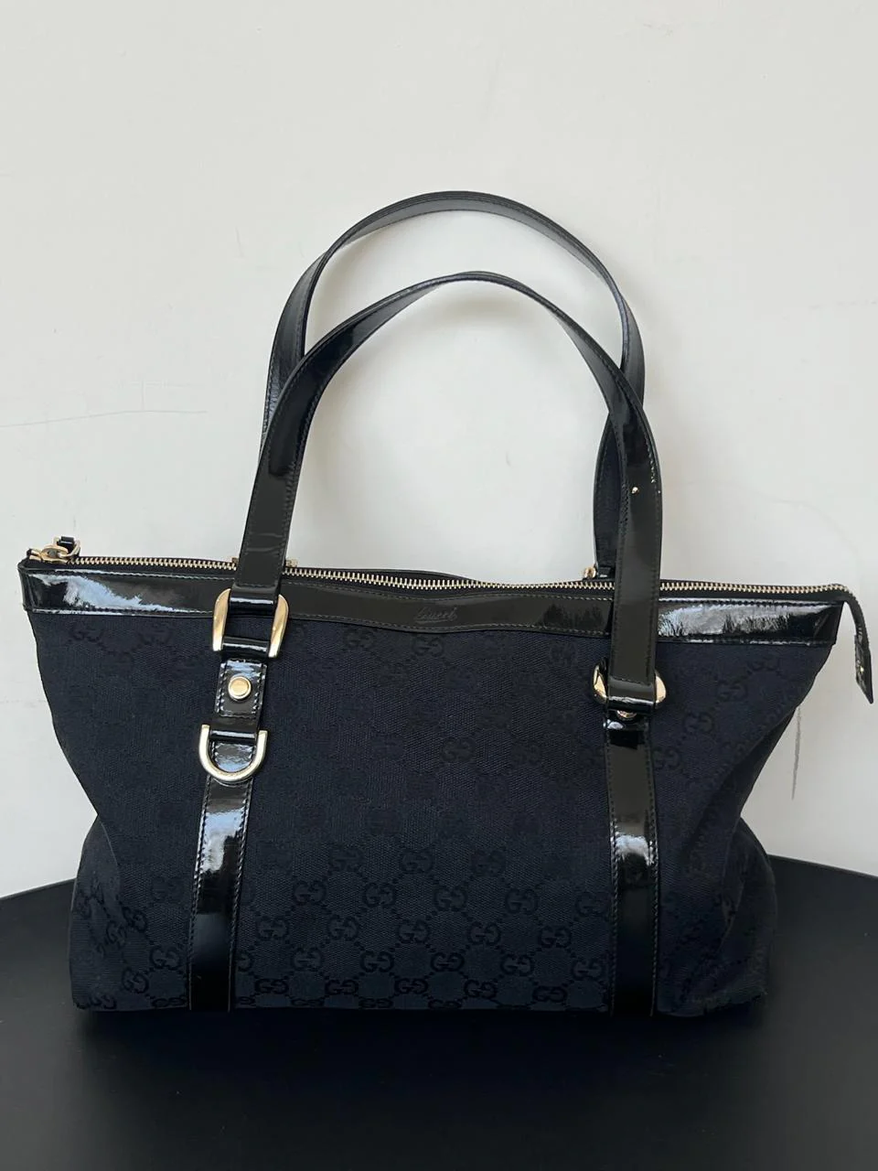 Gucci Canvas Abbey Tote - Image 4