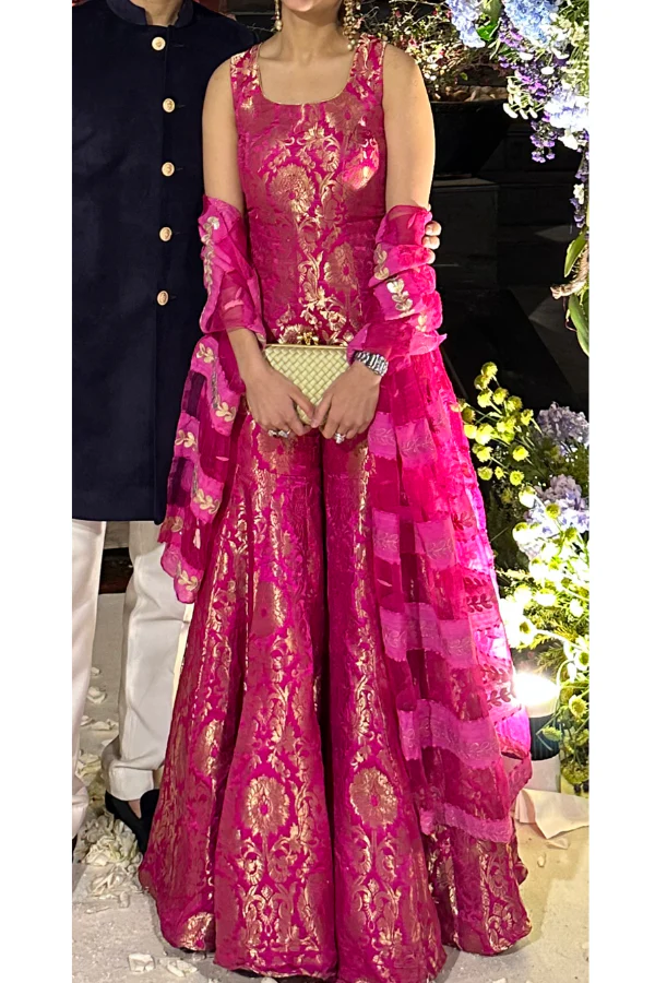 Gulabi banarsi short kurta and sharara set - Image 2