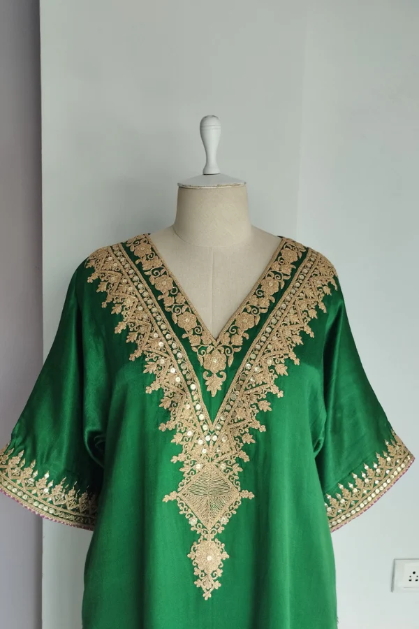 Heena Kochhar Shabri Green Mashroo Kurta Set - Image 5