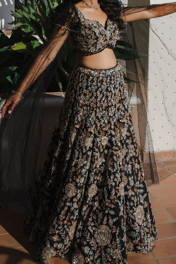 Isa by Dolly Wahal Black embroidered Lehenga set - Image 3